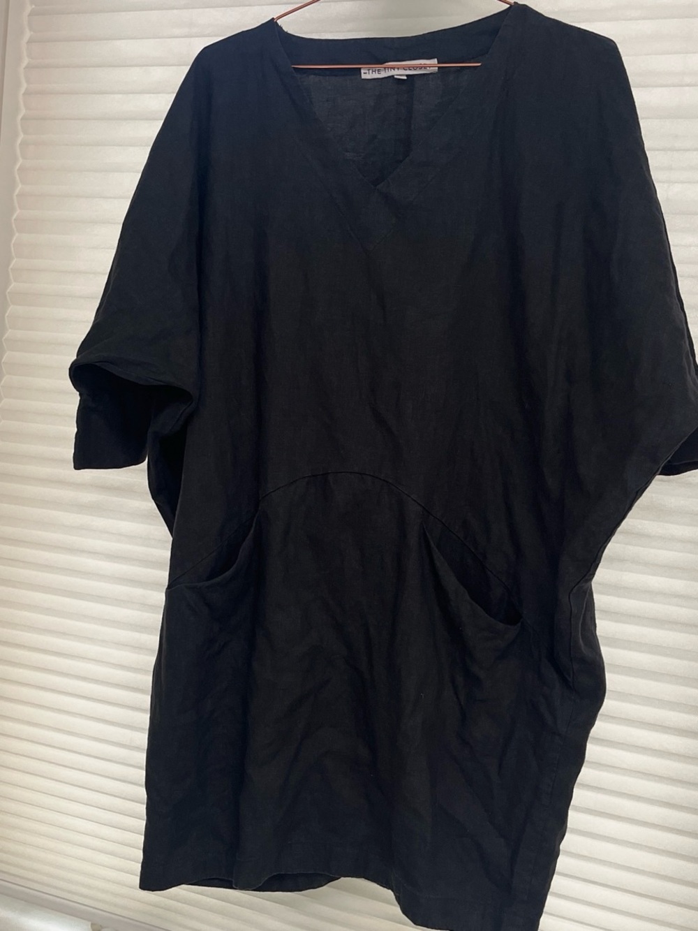 The Tiny Closet Painter Dress  V neck Black Linen